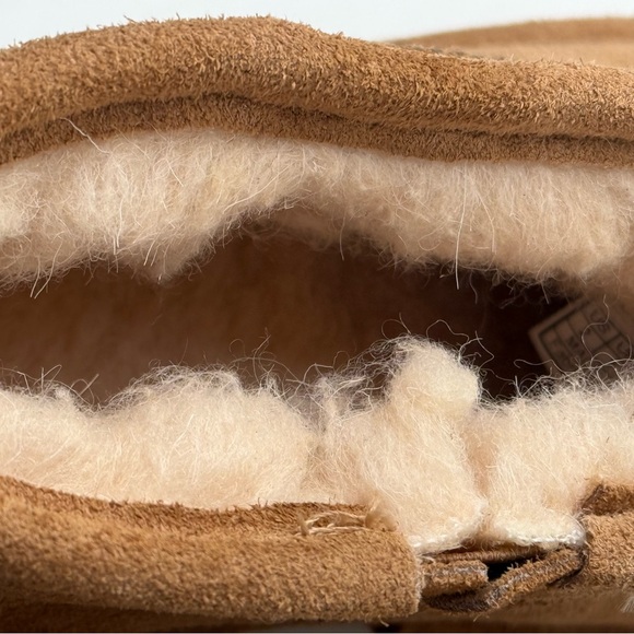 BEARPAW Big Girls Shorty Boots Suede Wool Blend Size 2 Youth Tan - Picture 8 of 15